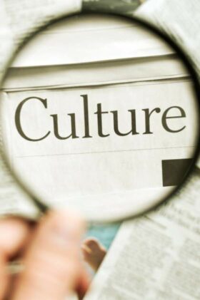 Þjóðerni og þjónusta - góð ráð í samskiptum við erlenda gesti